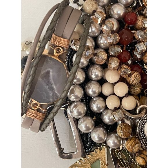 Branded Jewelry Mystery Lot - 1lb - Designer & Mall Brands, Boho, Classic, Bead - Picture 5 of 6